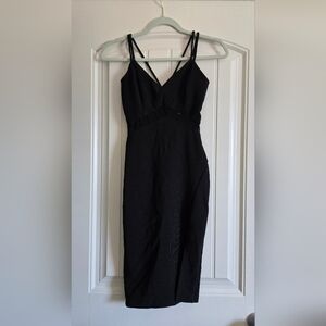 Bodycon midi black dress